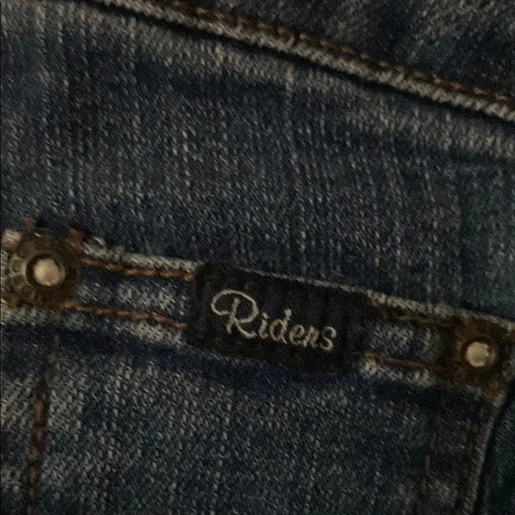 Riders by Lee Blue Cropped Jeans - Picture 3 of 5